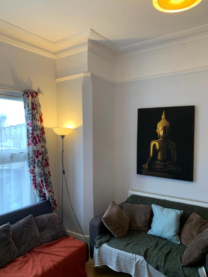 Ferienhaus Cosy 6 Bedroom House London